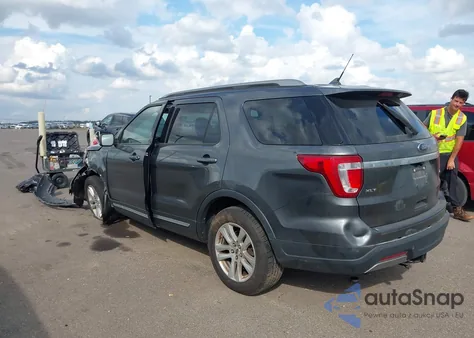 2019 Ford Explorer Xlt z USA, uszkodzony, nr VIN 1FM5K8D87KGB25436